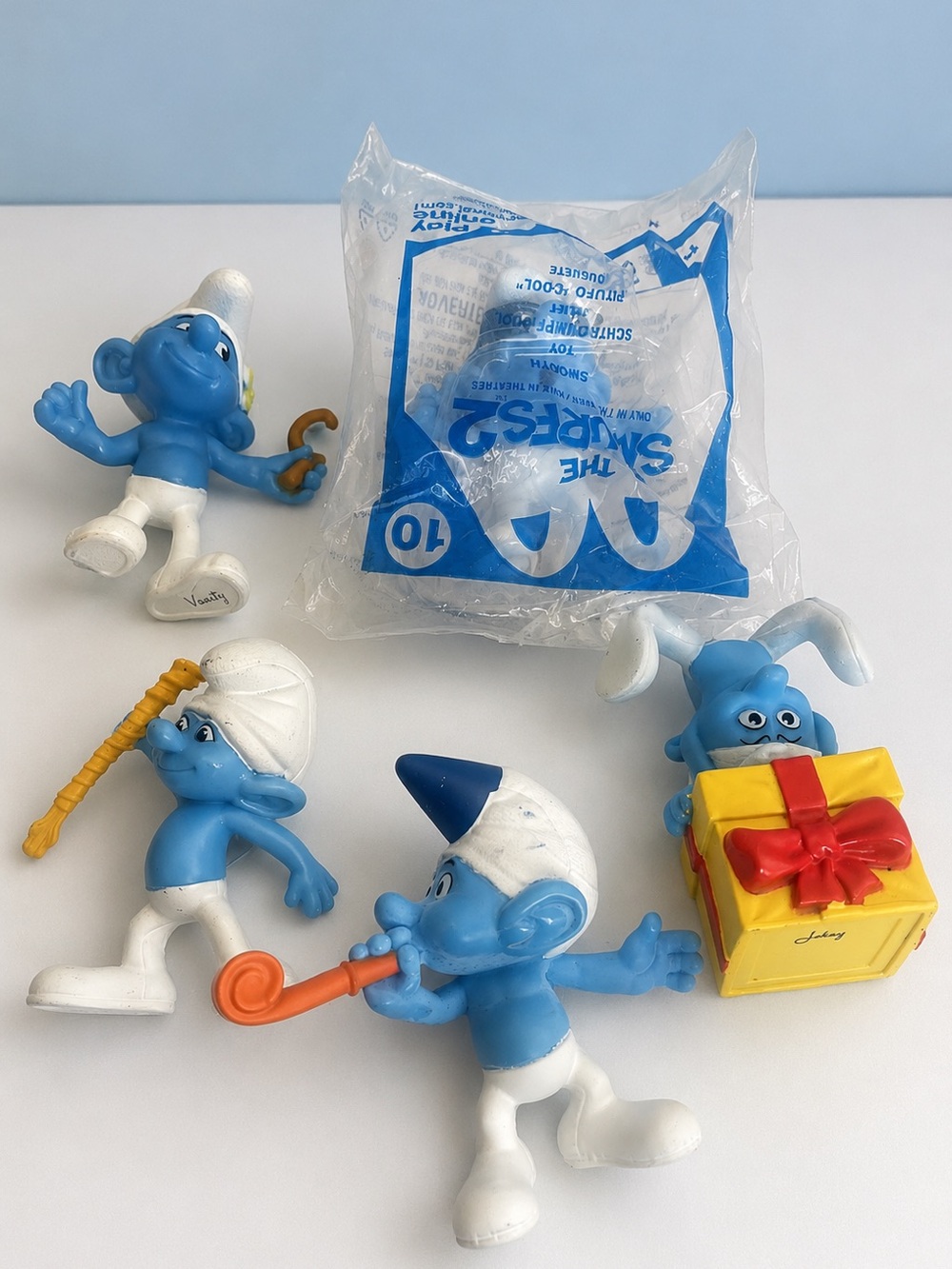 2013 McDonald’s The Smurfs 2 Happy Meal Toys Lot of 5 – One Sealed Cartoon